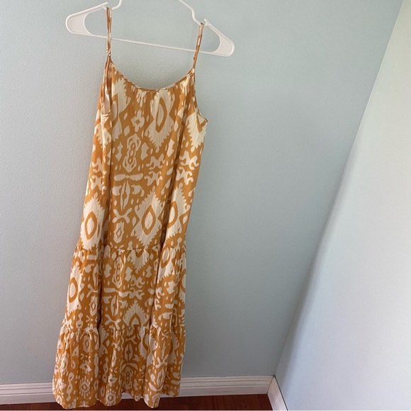 STEVE MADDEN BB DAKOTA Turtle Island maxi Dress In Yellow size 10 - Picture 8 of 10